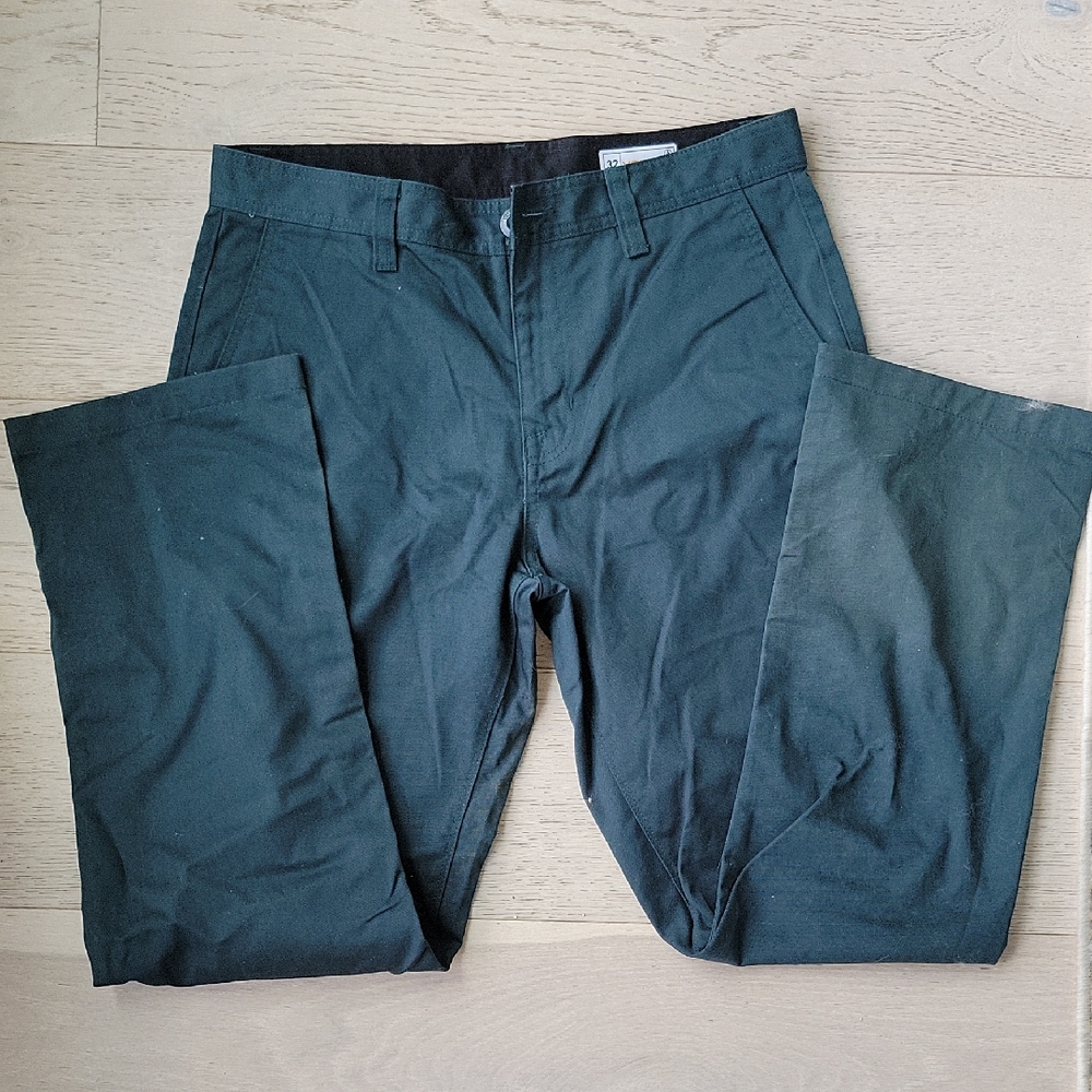 Volcom Black Chino Pants Relaxed Fit Cotton Blend
